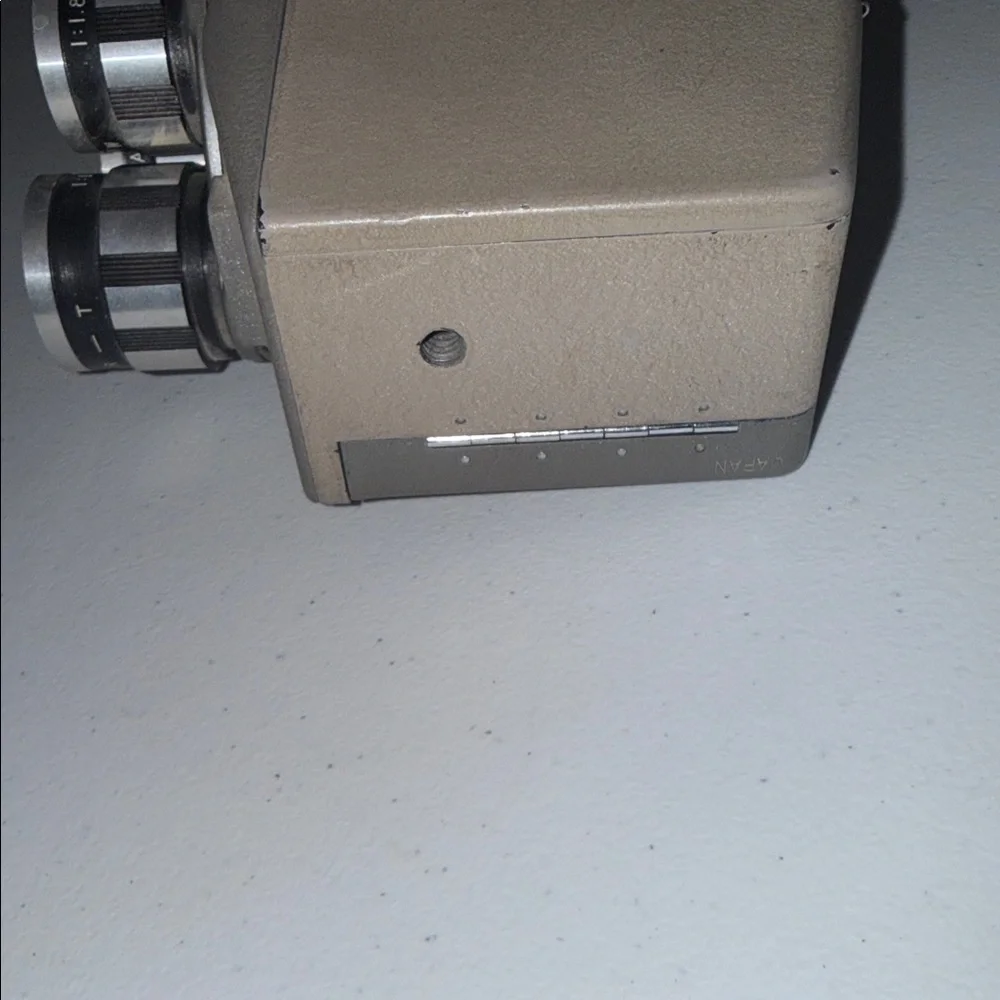 Vintage Rondo Cinelec 88 MD8T 8mm Movie Camera Triple Lens Turret Japan No 14682